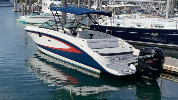 Sea Ray 270 Sundeck Outboard