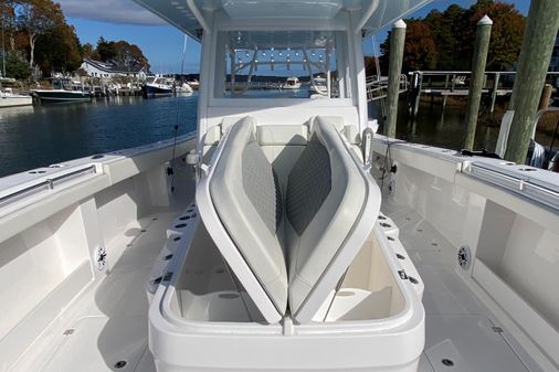 Invincible 46-CATAMARAN-PLUS-QUAD-AXLE-TRAILER image