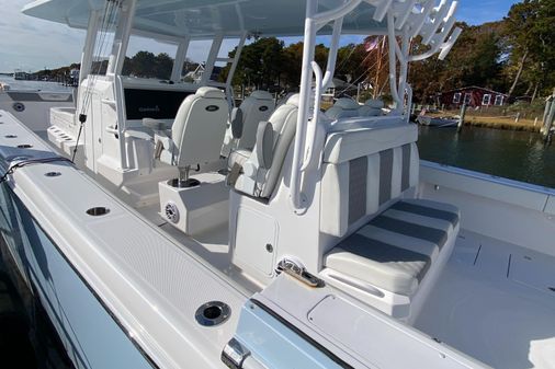 Invincible 46-CATAMARAN-PLUS-QUAD-AXLE-TRAILER image