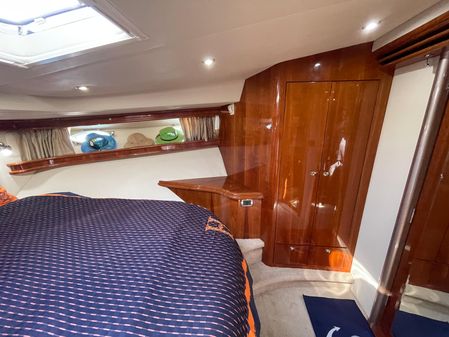 Sea Ray 680 Sun Sport image