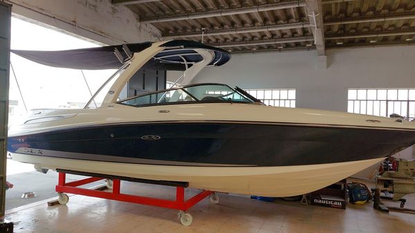 Sea Ray 250 SLX image