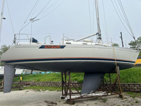 Beneteau FIRST-375 image