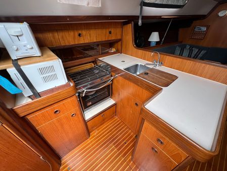 Beneteau FIRST-375 image