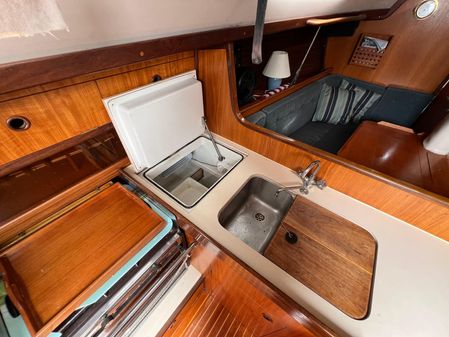 Beneteau FIRST-375 image