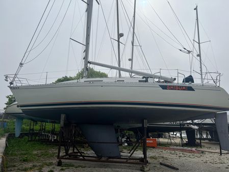 Beneteau FIRST-375 image