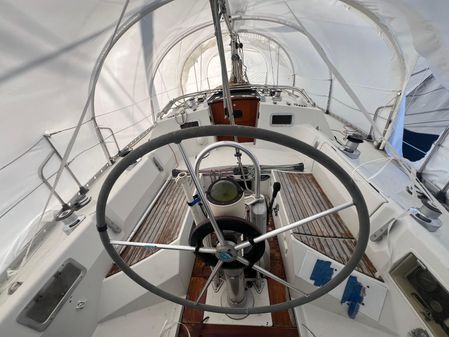 Beneteau FIRST-375 image