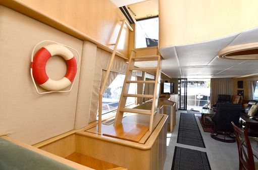 Forbes-cooper 74-PILOTHOUSE image