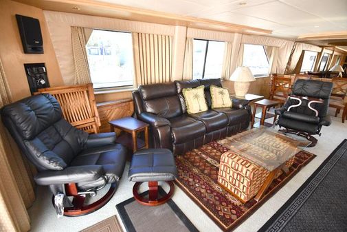 Forbes-cooper 74-PILOTHOUSE image