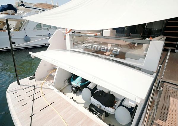 Ferretti Yachts 860 image