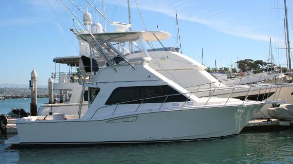 Cabo 35 Flybridge Sportfisher 