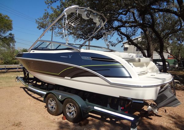 Formula 240 Bowrider image