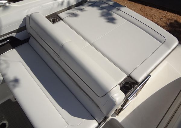 Formula 240 Bowrider image