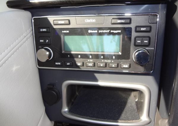 Formula 240 Bowrider image