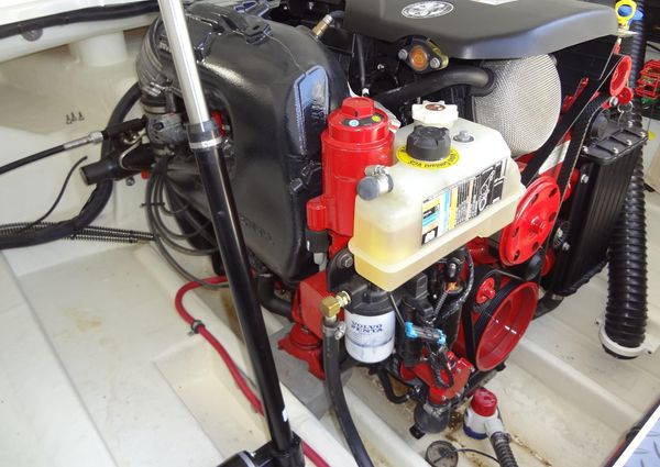 Formula 240 Bowrider image