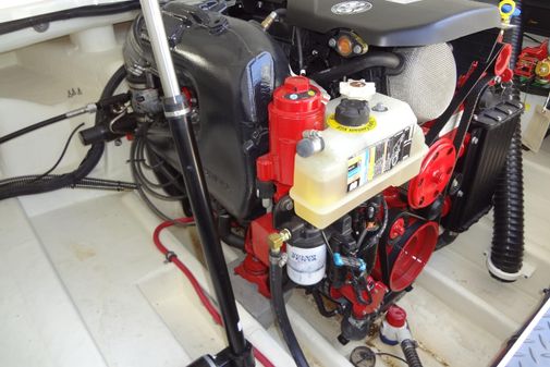 Formula 240 Bowrider image