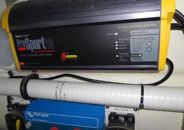 Formula 240 Bowrider image