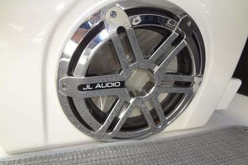 Formula 240 Bowrider image