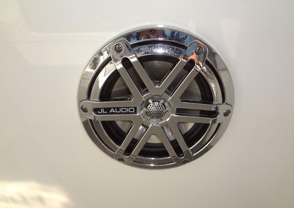 Formula 240 Bowrider image