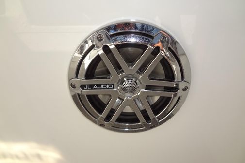 Formula 240 Bowrider image