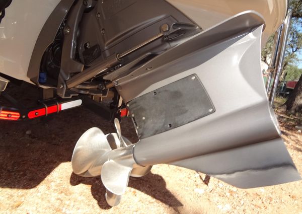 Formula 240 Bowrider image