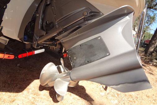 Formula 240 Bowrider image