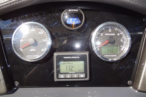 Formula 240 Bowrider image