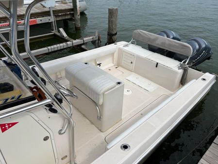 Cobia 274-CENTER-CONSOLE image
