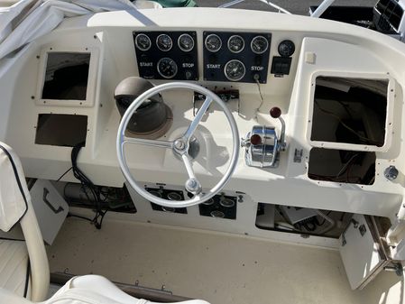 Bertram 31-SPORTFISHER image