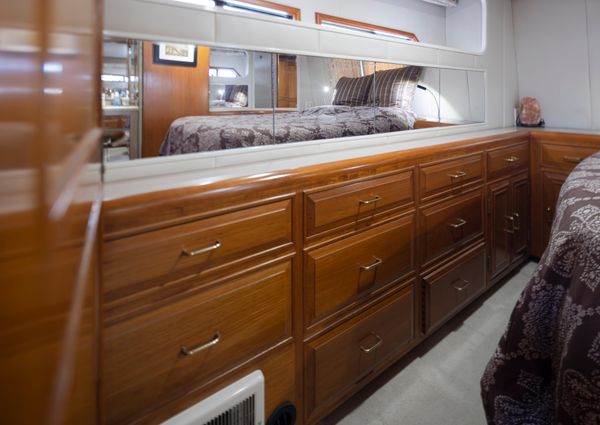 Ocean Alexander AFT Cabin image