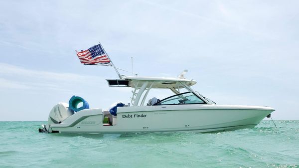 Boston Whaler 320 Vantage 