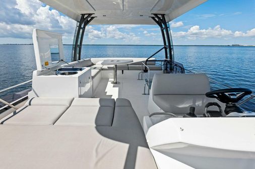 Prestige 460 Flybridge image