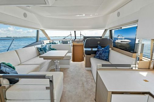 Prestige 460 Flybridge image