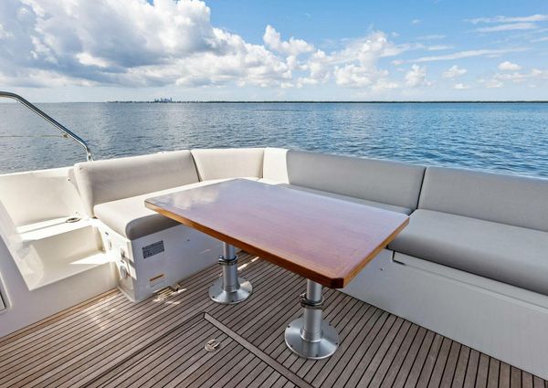 Prestige 460 Flybridge image