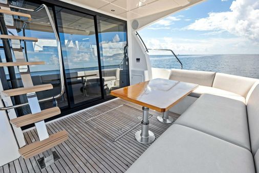 Prestige 460 Flybridge image