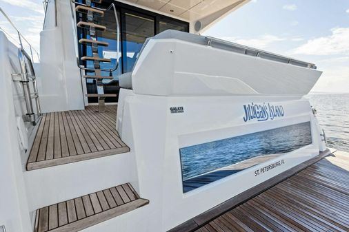 Prestige 460 Flybridge image