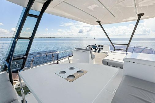 Prestige 460 Flybridge image