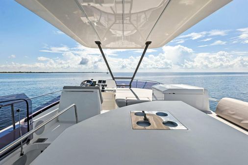 Prestige 460 Flybridge image