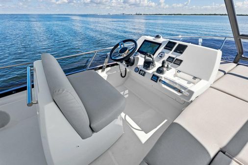 Prestige 460 Flybridge image