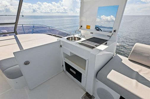 Prestige 460 Flybridge image