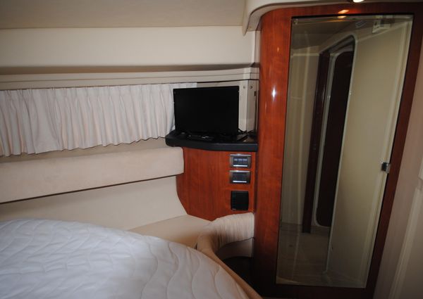 Sea Ray 380 Sundancer image