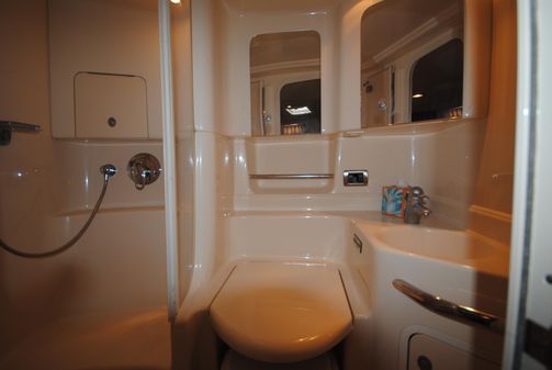 Sea Ray 380 Sundancer image