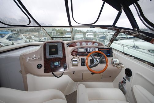 Sea Ray 380 Sundancer image