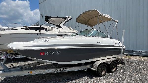 Hurricane SunDeck 187 OB 