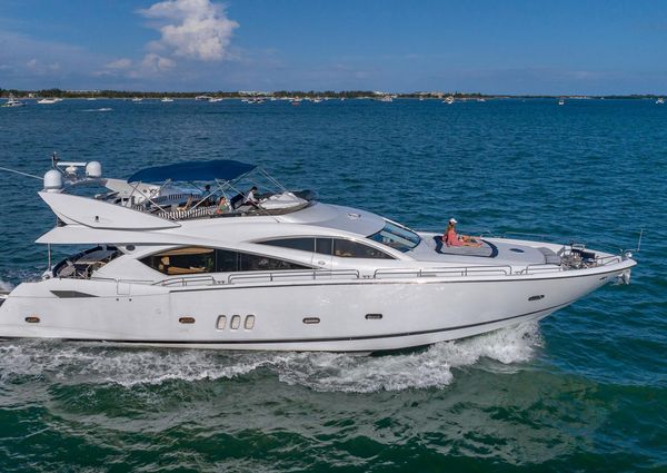 Sunseeker 82 Yacht image