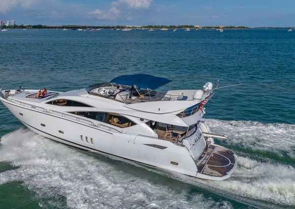 Sunseeker 82 Yacht image