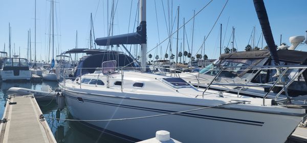 Catalina 350-SLOOP image