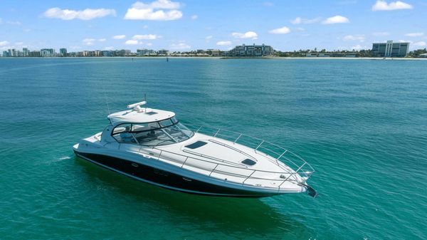 Sea Ray 44 Sundancer 