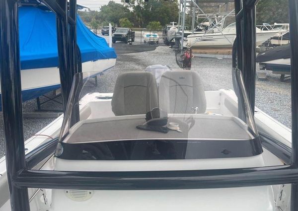 Sportsman Open 232 Center Console image