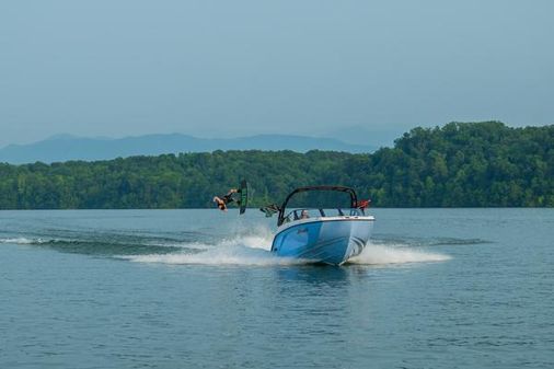 Yamaha-boats AR220 image