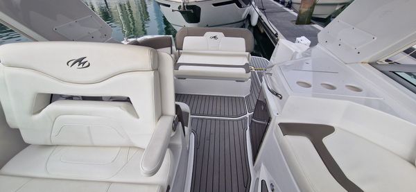 Monterey 295-SPORT-YACHT image